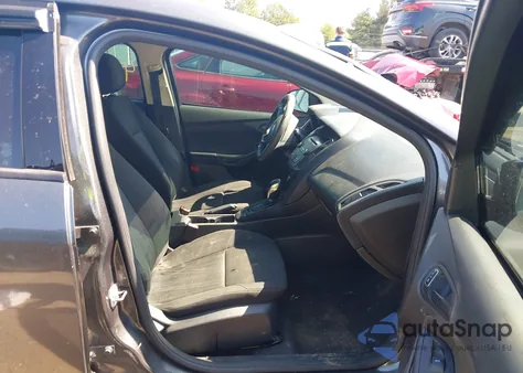 2017 Ford Focus S z USA, uszkodzony, nr VIN 1FADP3E2XHL229228